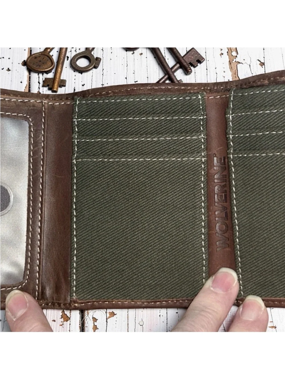 Wolverine Oil Tan Leather and Canvas Trifold Wallet in Brown/Olive